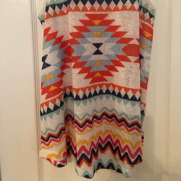 Daytrip Aztec Print Tank Top - Picture 2 of 8